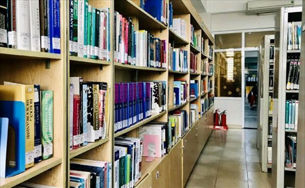 Kho tàng sách vô giá tại thư viện - Hàng loạt đầu sách mới, hữu ích cho việc nghiên cứu chuyên ngành